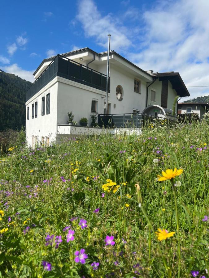Haus Abendrot Apartment ซังคท์อันทอนอัมอาร์ลแบร์ก ภายนอก รูปภาพ